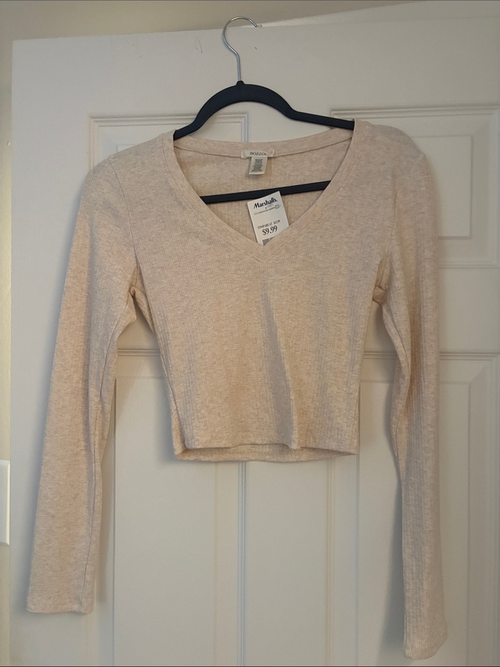 Bozzolo Beige V-Neck Long Sleeve Crop Top